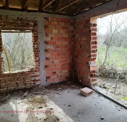 Снимка 5 — Къща в Ямбол, с. Ружица