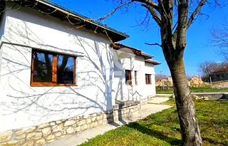 Къща във Велико Търново, с. Русаля