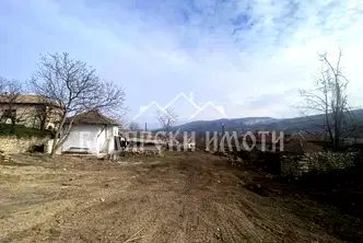 Къща във Велико Търново, с. Самоводене