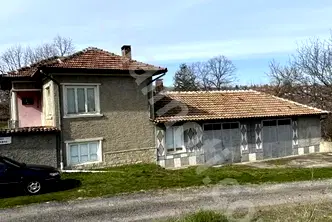 Къща във Велико Търново, с. Самоводене