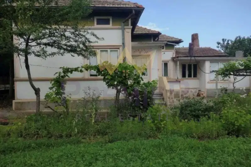 House in Oblast Dobrich, Senokos