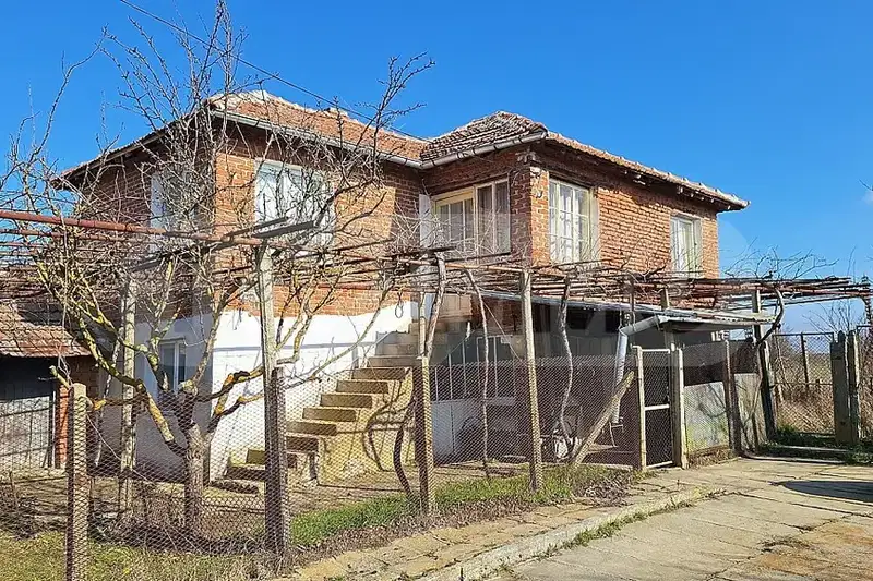 Къща в Ямбол, с. Шарково