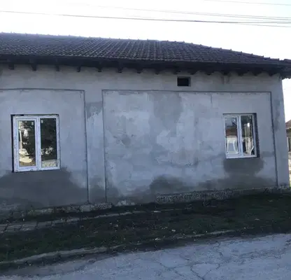 Снимка 3 — Къща в Русе, с. Щръклево