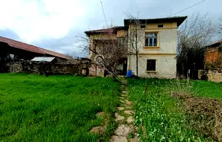 Къща в Габрово, с. Славейково