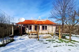 Къща във Варна, с. Снежина