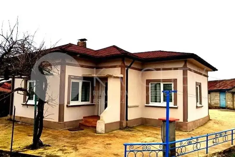 House in Oblast Dobrich, Sokolovo