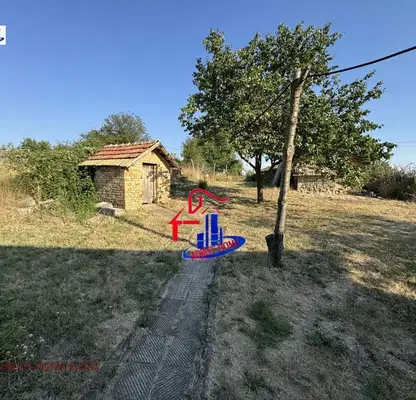 Photo 4 — House in Oblast Shumen, Struino