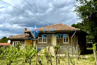 Къща във Велико Търново, с. Сушица