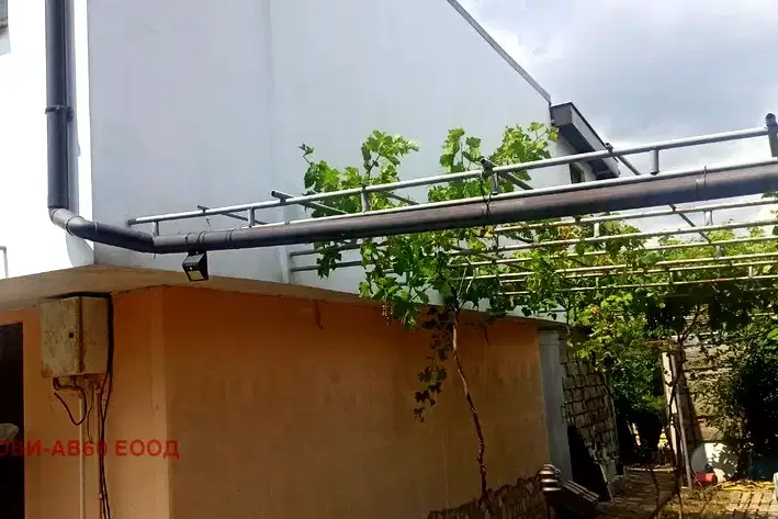 Къща в Добрич, с. Топола