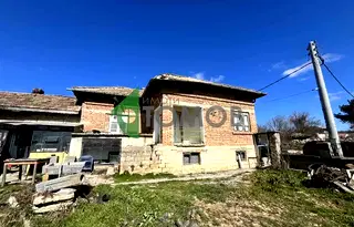 Къща в Шумен, с. Тръница