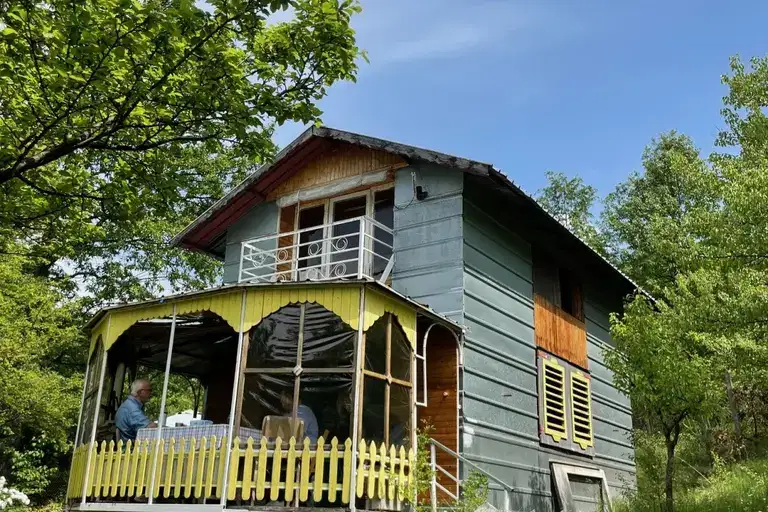 House in област София, Vakarel