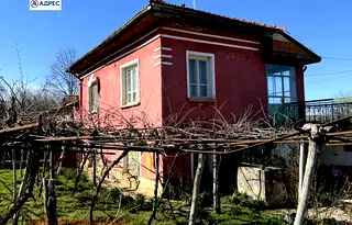 Къща в Ловеч, с. Владиня