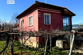 Къща в Ловеч, с. Владиня