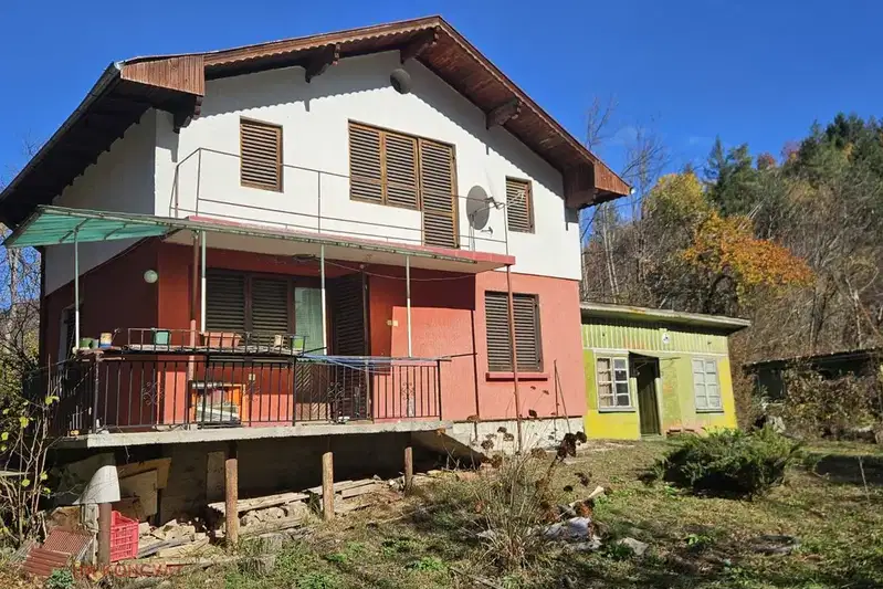 House in област София, Yamna