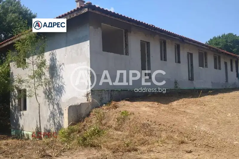 Къща във Варна, с. Юнец