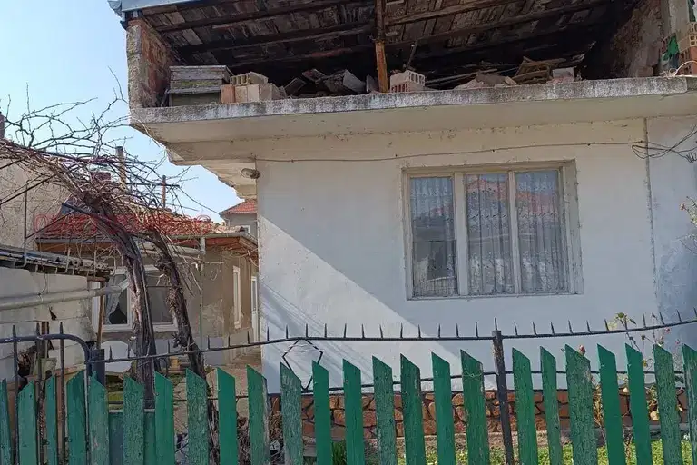 House in Silistra, Centyr