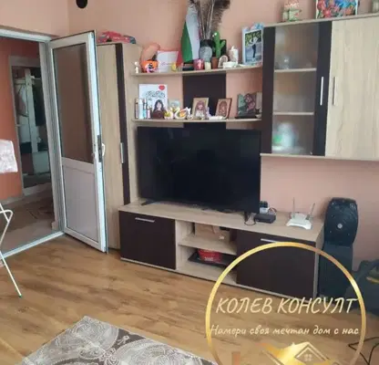 Снимка 5 — Едноетажна къща с двор в Симеоновград, кв. Злати дол