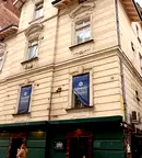 Къща в София, Център