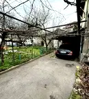 Къща в София, Левски В