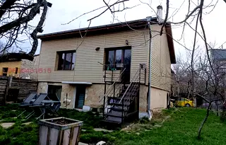 Къща в София, Триъгълника