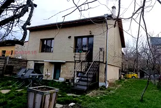 Къща в София, Триъгълника