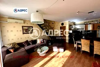 Къща в Бургас, Свети Влас