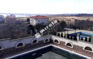 Къща в Бургас, Свети Влас
