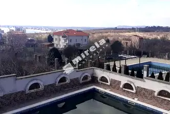 Къща в Бургас, Свети Влас