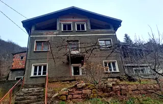 Къща в София, Своге