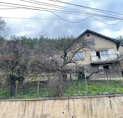 Photo 3 — House in област София, Svoge