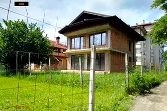 Къща в Ловеч, Троян