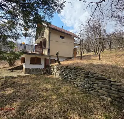 Снимка 4 — Къща в Ловеч, Троян