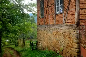 Къща в Ловеч, Троян
