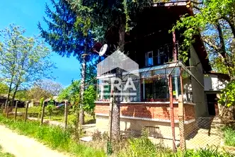 Къща в Търговище, Вилна зона