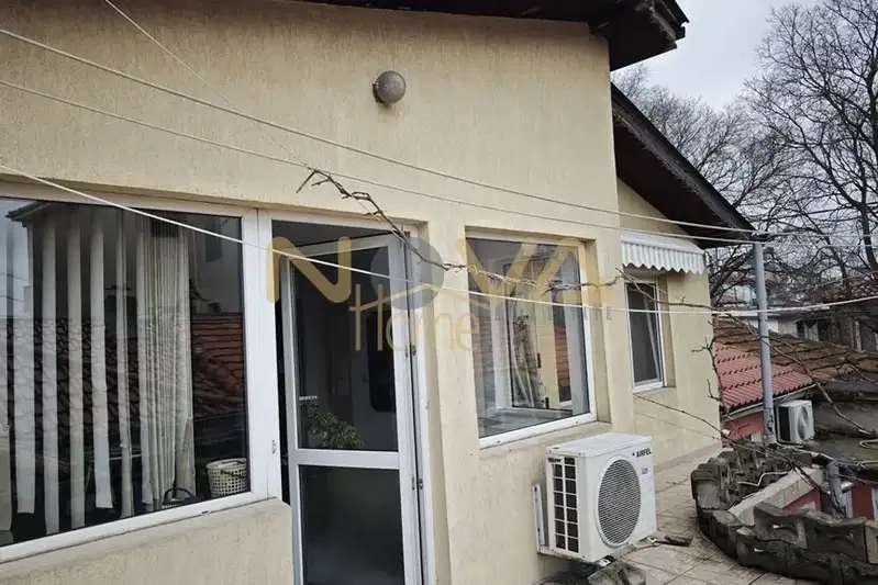 Къща във Варна, Христо Ботев