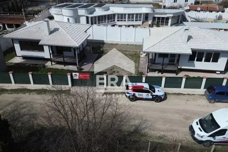 Къща във Варна, м-т Ален мак