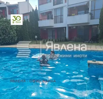Photo 5 — House in Varna, Alen Mak