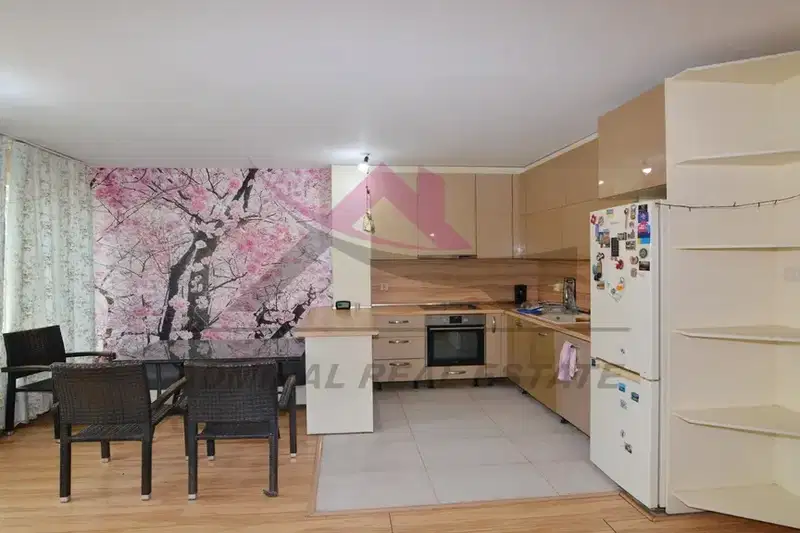 House in Varna, Alen Mak