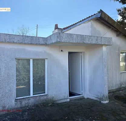 Снимка 4 — Къща с 1 стая в м-т Боровец - север, Варна с веранда