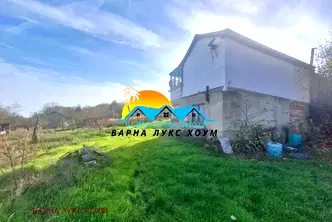 Къща във Варна, м-т Боровец - юг