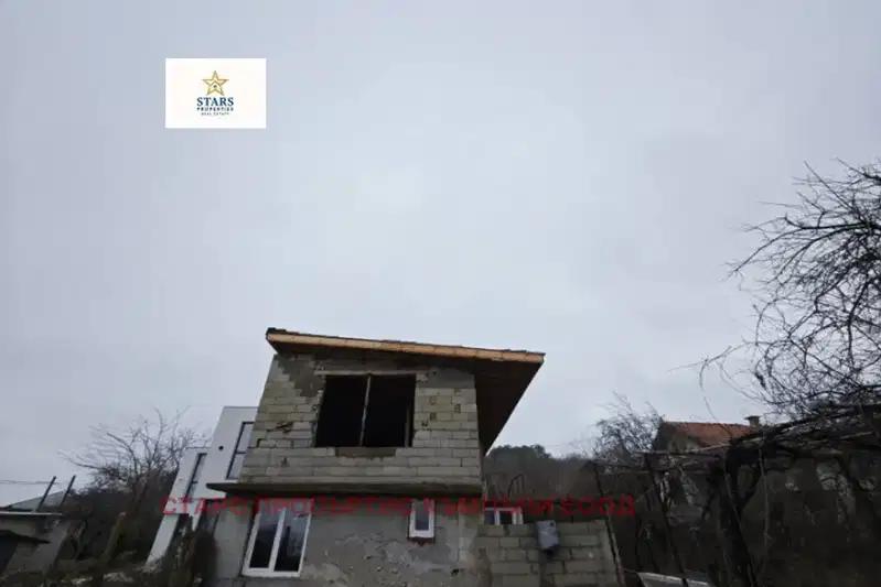 House in Varna, Manastirski Rid