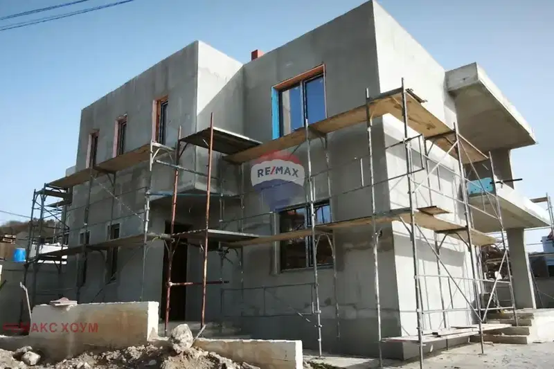 House in Varna, Vinica
