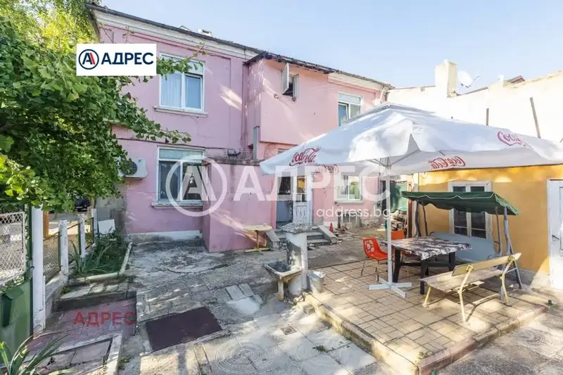 House in Varna, Zimno Kino Trakiya