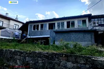 Къща във Велико Търново, Света гора