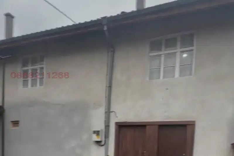 House in Oblast Smolyan, Злато