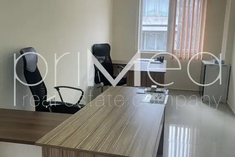 Office in Burgas, Centyr