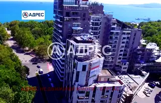 Офис в Бургас, Лазур