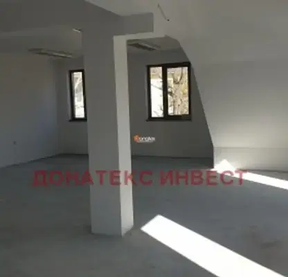 Снимка 5 — Офис в Пловдив, Карлово