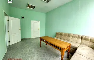 Офис в Пазарджик, Център