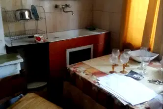 Офис в Перник, Център